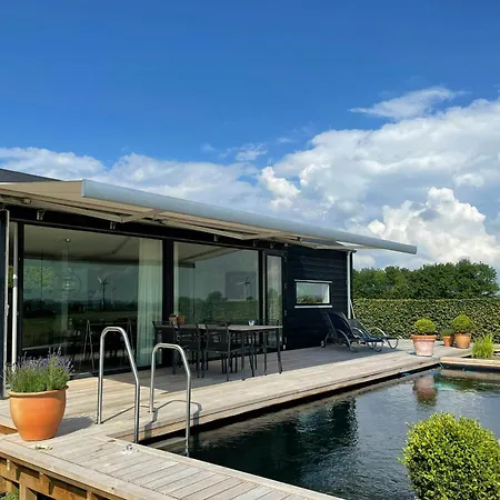 Vakantiehuis With Panoramic Views And Nature Pool *