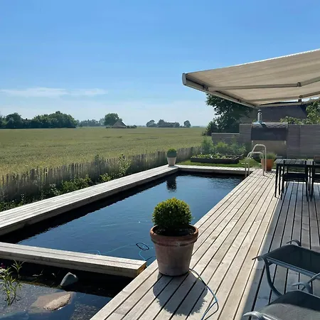 With Panoramic Views And Nature Pool Vakantiehuis